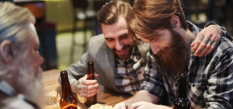 A group of people affected by social drinking and alcoholism in Florida