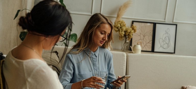 Woman talking to a therapist